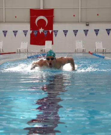 16 Yaşındaki Sporcu Avrupa'da 8 Madalya Kazandı 12 bursa