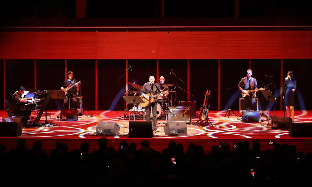 MFÖ'nün Solisti Fuat Güner AASSM'de Konser Verdi 1