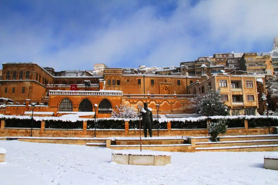 Tarihi Mardin Kent Merkezi Kar Yağışıyla Beyaza Büründü 1
