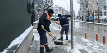 Kahramankazan'da Kar Temizleme Çalışmaları Sürüyor 6 KARLA MÜCADELE SEFERBERLİĞİ (3)