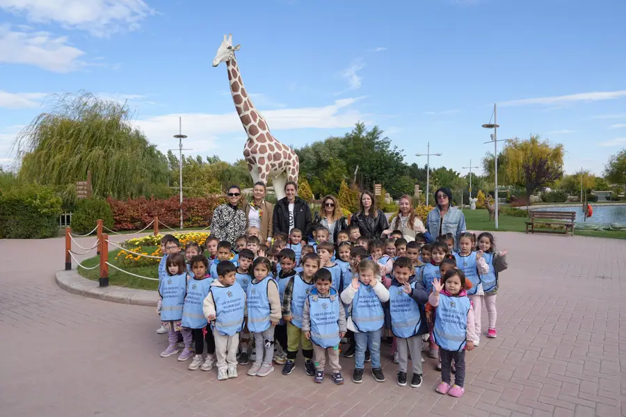 Başkan Ünlüce, "Eskişehir'i Doğaya Saygılı Bir Kent Olarak Geleceğe Taşıyoruz" 2