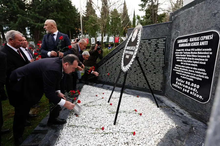Manisa'da Sarıkamış Şehitleri Anma Töreni Düzenlendi 2 Manisa'da Sarıkamış Şehitleri Anma Töreni Düzenlendi 2