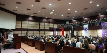 Eskişehir Büyükşehir'de Sosyal Denge Tazminatı Sözleşmesi 4 BÜYÜKŞEHİRDE SÖZLEŞME SEVİNCİ (3)