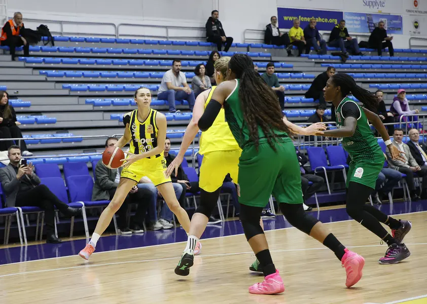 Fenerbahçe Opet Yarı Finalde 2