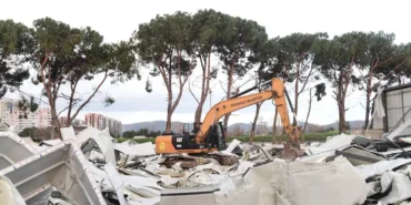 Osmangazi'de Tarım Arazisindeki Kaçak Depolar Yıkıldı 8 Demirtaş Yıkım (11)