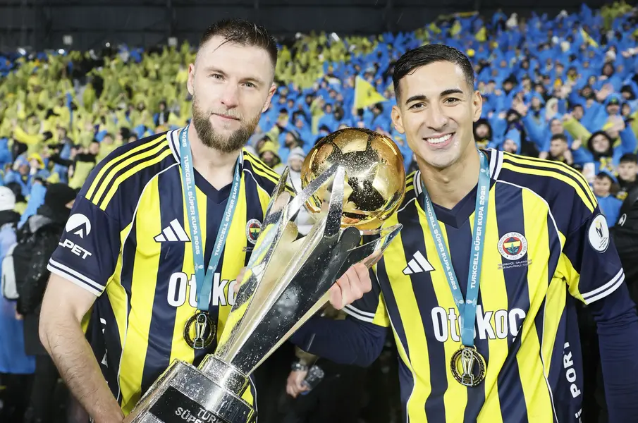 Galatasaray Maçı Sonrası Guendouzi'den Açıkama: "Çok Daha Fazla Kupa Kazanacağız" 3