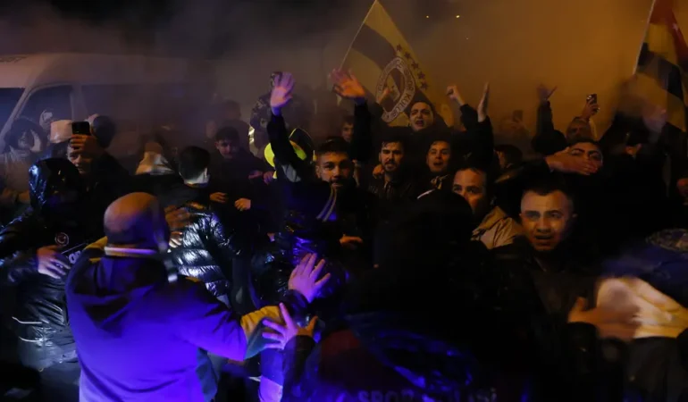 fenerbahçe taraftar 2