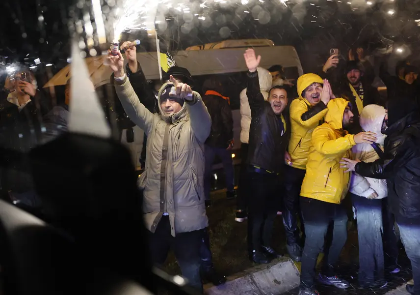 Fenerbahçe'ye Tesislerde Coşkulu Karşılama 1