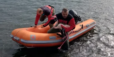 İtfaiye Ekipleri Ayağına Misina Dolanan Flamingoyu Kurtardı 8 izmir flamingo2