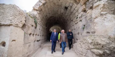 Smyrna Antik Tiyatrosu'na Erişim İçin İmar Yolu Açılacak 7 Smyrna Antik Tiyatrosu 3