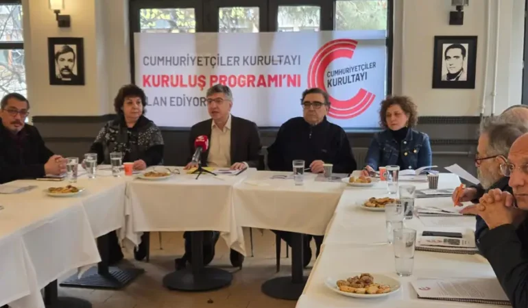 Cumhuriyetçiler Kurultayı Kurtuluş Programı’nı Açıkladı 8 cumhuriyetciler-kurultayi-2