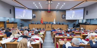 izmir büyükşehir meclis