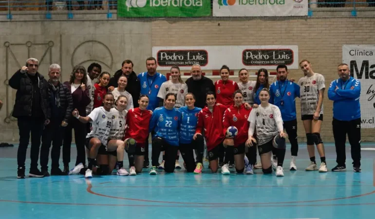 Bursa Büyükşehir Belediyespor Çeyrek Final Kapısını Araladı 11 bursa büyükşehirspor