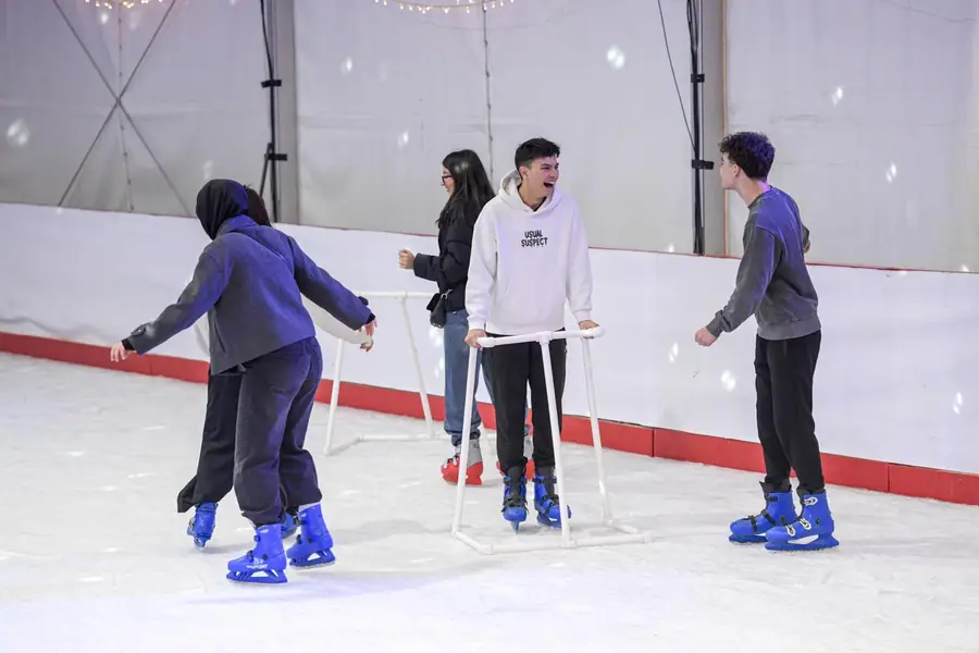 Kültürpark ve Bostanlı'daki Buz Pistleri 15 Şubat'a Kadar Açık 1
