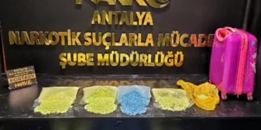 Antalya'da Uyuşturucu Operasyonu: 15 Bin Ecstasy Ele Geçirildi 5 Haber Görseli