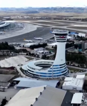 Esenboğa Havalimanı'nda 3. Pist ve Yeni Kule Hizmete Açıldı 11 Haber Görseli