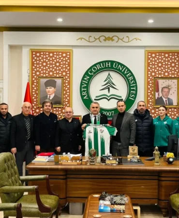 Artvin'de Üniversite ve Spor Kulübü İş Birliği: Kampüs Tesisleri Şehrin Kullanımına Açılıyor 7 Haber Görseli