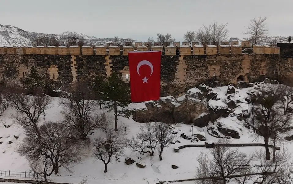 Nevşehir’de Sokaklar Türk Bayrakları İle Donatıldı 1 Nevşehir’de Sokaklar Türk Bayrakları İle Donatıldı 1