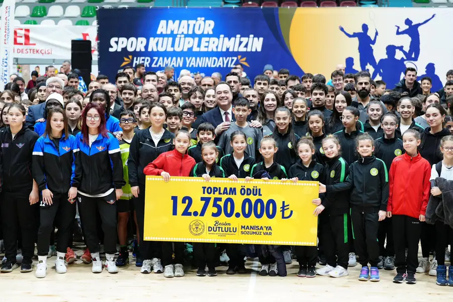 Manisa'da Amatör Spor Kulüplerine 12 Milyon 750 Bin Lira Destek 1 Manisa'da Amatör Spor Kulüplerine 12 Milyon 750 Bin Lira Destek 1