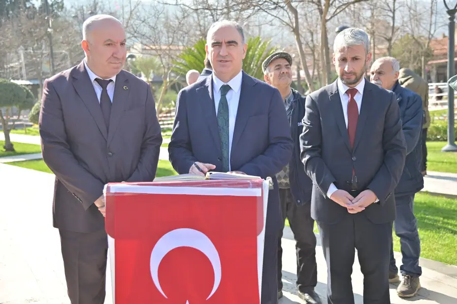 Manisa'da Şehit Mehmet Savunmaz Anıldı 1 Manisa'da Şehit Mehmet Savunmaz Anıldı 1