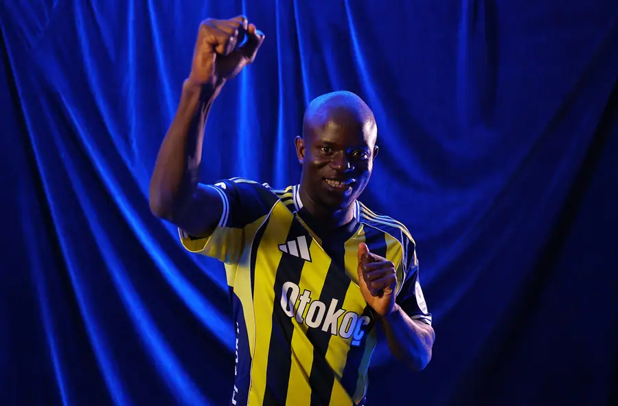 Kanté, Fenerbahçe ile 2.5 Yıllık Sözleşme İmzaladı 2