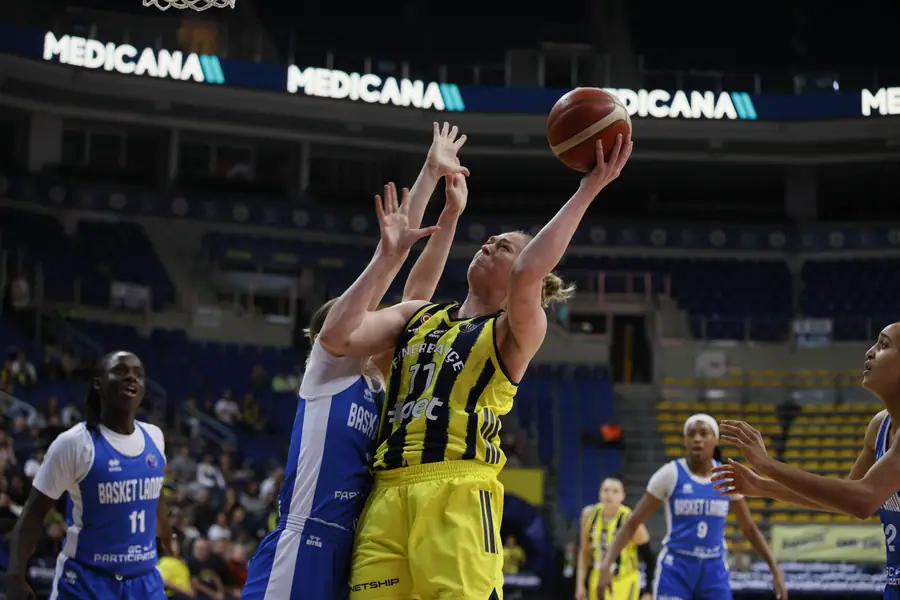 Fenerbahçe Opet, Basket Landes'i 78-69 Mağlup Etti 3 Fenerbahçe Opet, Basket Landes'i 78-69 Mağlup Etti 3