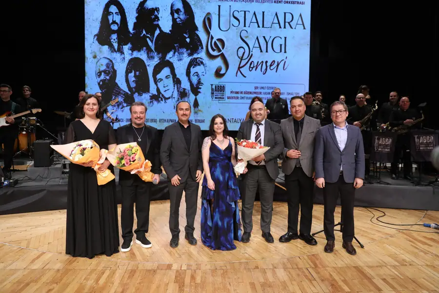 Büyükşehir'den Türk Müziği Ustalarına Konser 1 Büyükşehir'den Türk Müziği Ustalarına Konser 1