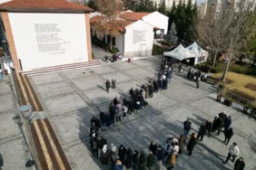 MUKADDES-EMANETLERE-1-5-MILYON-ZIYARETCI-1-