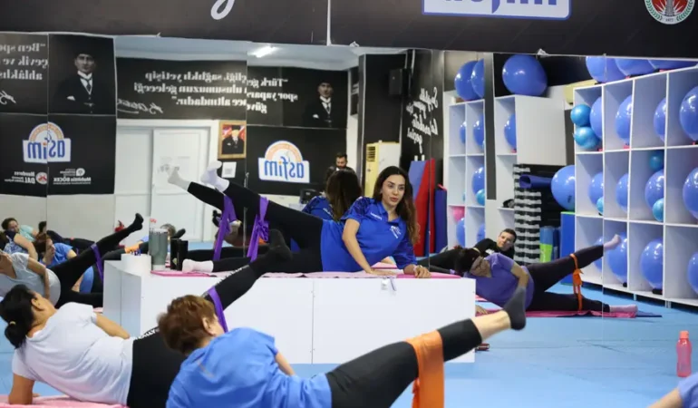 Döşemealtın’da Kadınlar Güne ASFİM’de Başlıyor (2)