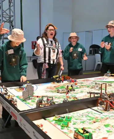 FIRST LEGO League Challenge Turnuvalarının İlk Ayağı Fuar İzmir'de Gerçekleştirildi 9 izmir genç mucitler 2