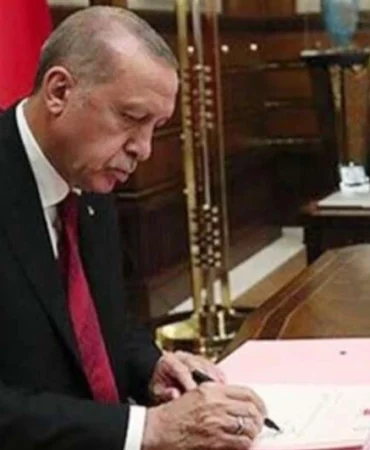 Yeni Bakanların Yardımcıları Değişti... 5 İle Yeni Vali Atandı 3 Haber Görseli