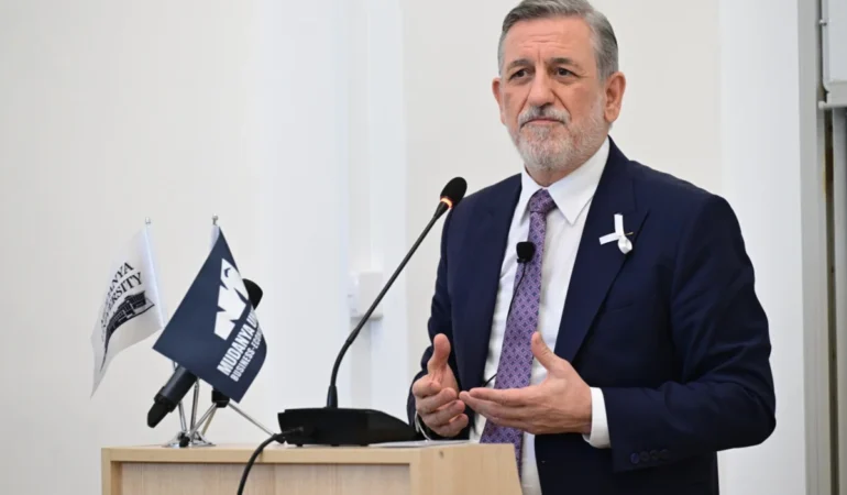 BTSO Başkanı Burkay'dan Gençlere Dönüşüm Çağrısı: "Eylemsizlikten Kaçının" 1 Haber Görseli