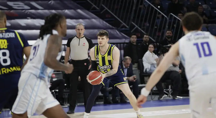 Fenerbahçe Beko Türkiye Kupası'nda Finale Yükseldi 4 Fenerbahçe Beko Türkiye Kupası'nda Finale Yükseldi 4