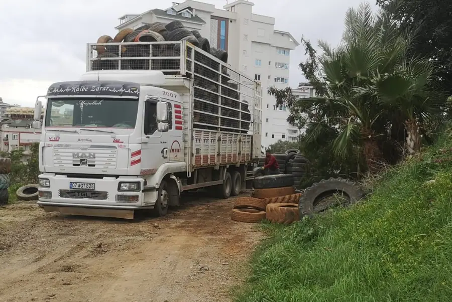 Alanya'da 6 Yılda 30 Tır Atık Lastik Toplandı 1