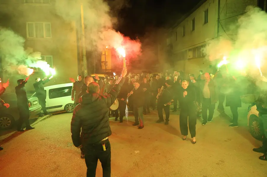 Başkan Bozbey'le Sahurda Asırlık Gelenek 2 Başkan Bozbey'le Sahurda Asırlık Gelenek 2