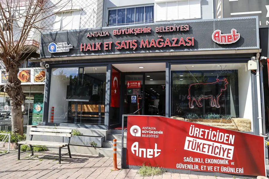 Antalya'da Halk Et Mağazaları Ramazan'da Yoğun İlgi Görüyor 1