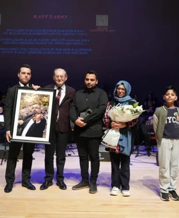Denizli'de Vefat Eden Keman Sanatçısı Dikici Konserle Anıldı 4 Türk Sanat Müziği Korosu