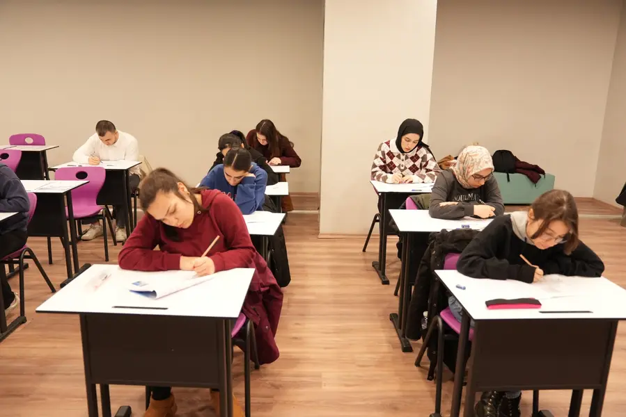 İBB'den LGS ve YKS'ye Hazırlanan Öğrencilere Ücretsiz Deneme Sınavı 1
