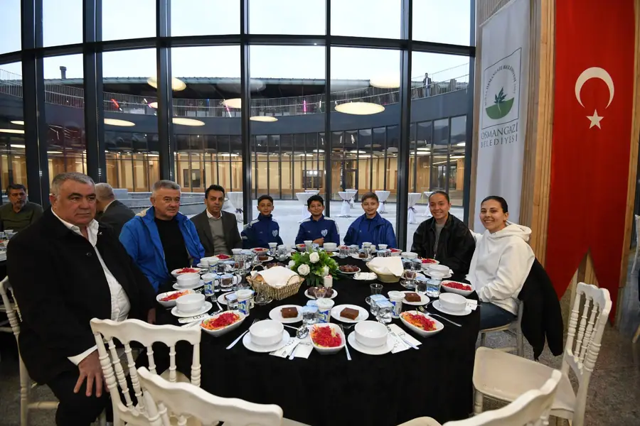 Osmangazi'de Amatör Spor Camiası İftarda Buluştu 1