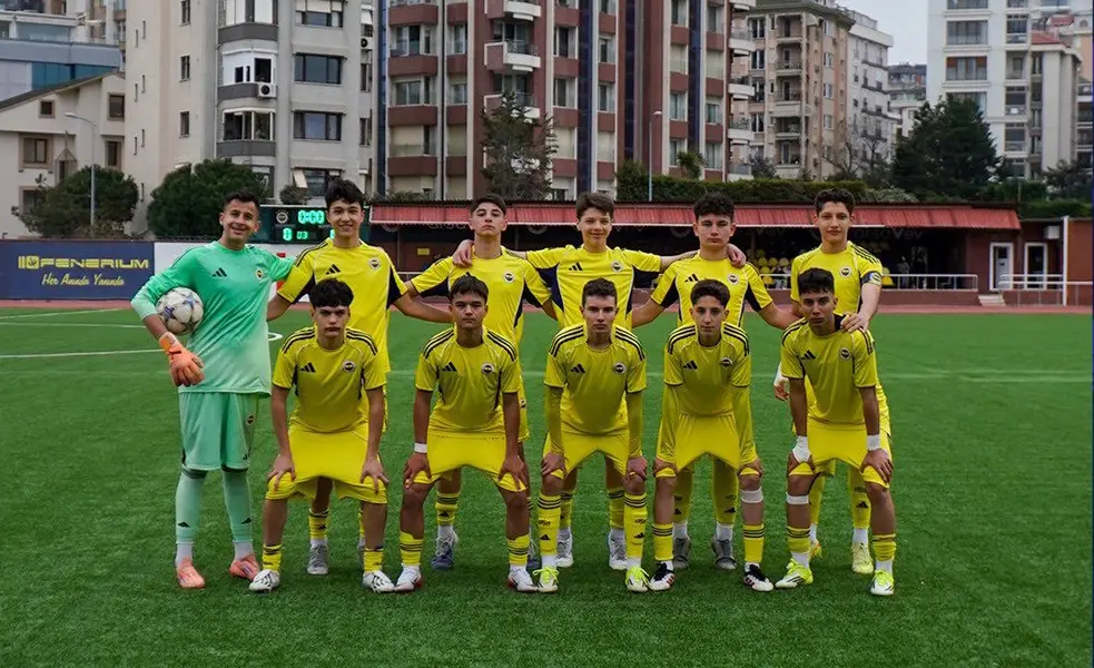 Fenerbahçe U14 ve U15 Takımları Türkiye Şampiyonası'na Yükseldi 1 Fenerbahçe U14 ve U15 Takımları Türkiye Şampiyonası'na Yükseldi 1