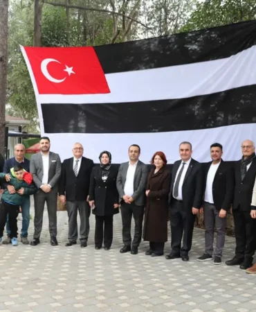 Beşiktaşlı Gönüllülerden Otizmli Çocuklara Forma Hediyesi 7 Deger_otizm_dern_143711165