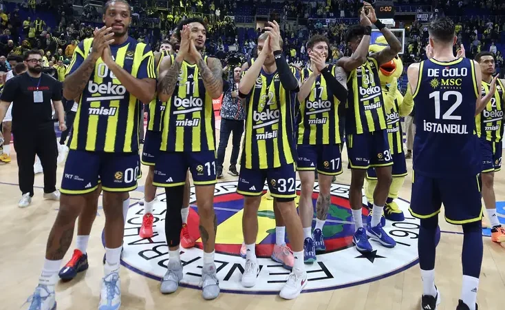Fenerbahçe Beko, Milano'yu İkinci Yarıda Devirdi: 79-75 6 fenerbahçe beko 6