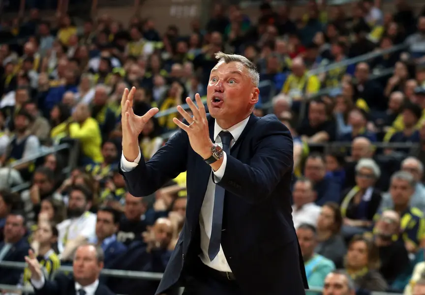 Fenerbahçe Beko, Milano'yu İkinci Yarıda Devirdi: 79-75 2