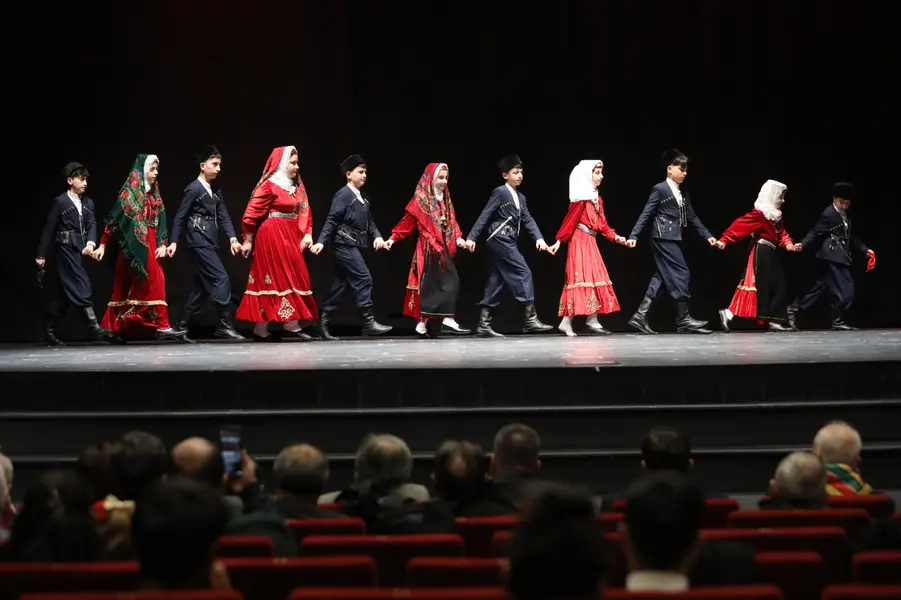 Bursa'da Nevruz Coşkusu Yaşandı 2 Bursa'da Nevruz Coşkusu Yaşandı 2