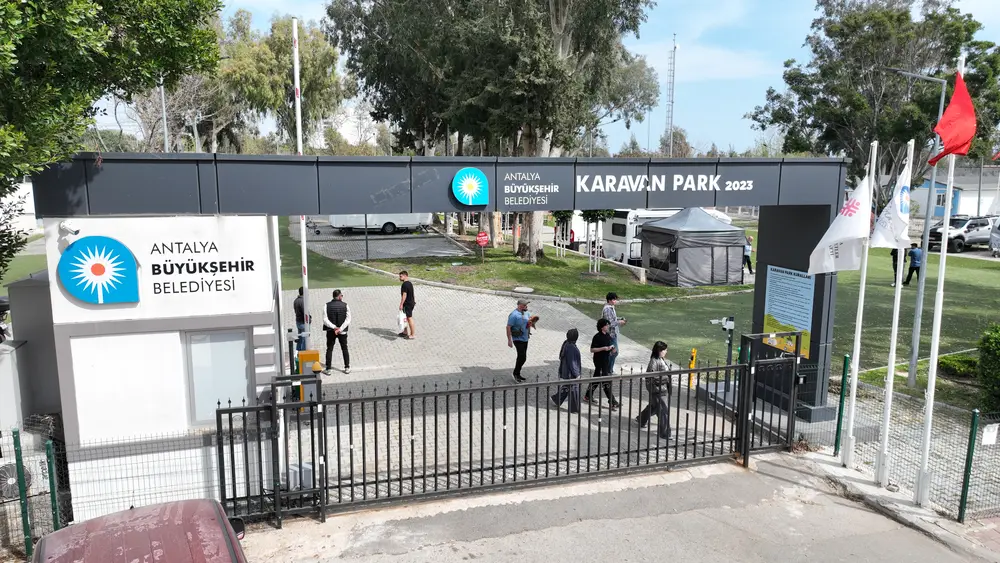 Antalya'daki Karavan Park Bayram Tatilinde Doldu Taştı 1