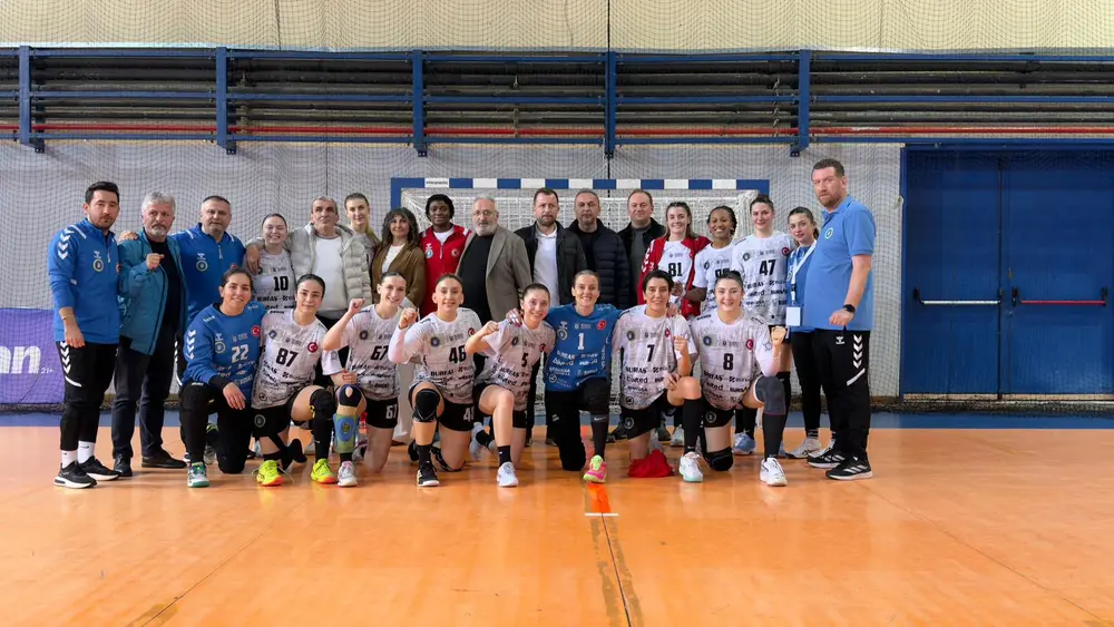 Bursa Büyükşehir Belediyespor EHF Avrupa Kupası'nda Yarı Finalde 1 Bursa Büyükşehir Belediyespor EHF Avrupa Kupası'nda Yarı Finalde 1