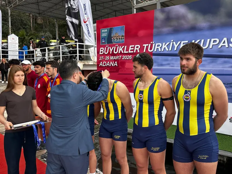 Fenerbahçe'den Tarihi Fark! Hem Erkeklerde, Hem Kadınlarda Şampiyon 1 Fenerbahçe'den Tarihi Fark! Hem Erkeklerde, Hem Kadınlarda Şampiyon 1