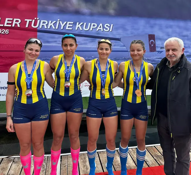 Fenerbahçe'den Tarihi Fark! Hem Erkeklerde, Hem Kadınlarda Şampiyon 3 Fenerbahçe'den Tarihi Fark! Hem Erkeklerde, Hem Kadınlarda Şampiyon 3