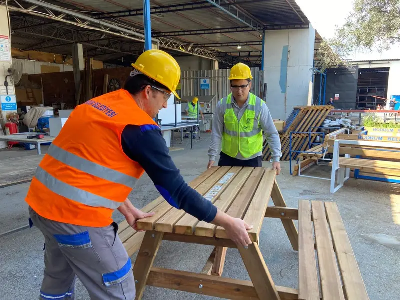 Bodrum Belediyesi Atölyeleri Kent Donatıları Üretiyor 1 Bodrum Belediyesi Atölyeleri Kent Donatıları Üretiyor 1