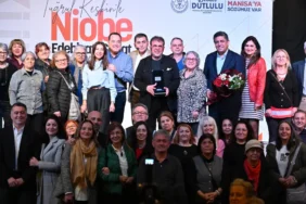 Nebil Özgentürk, Niobe EdebiyatSanat Söyleşileri’nde Manisalılarla Buluştu (6)